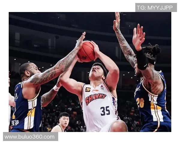 上海男篮挑战广东一轮游卢伟洛夫顿豪言夺冠杜锋徐杰霸气反击