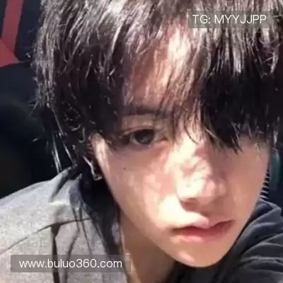 伏曼凤